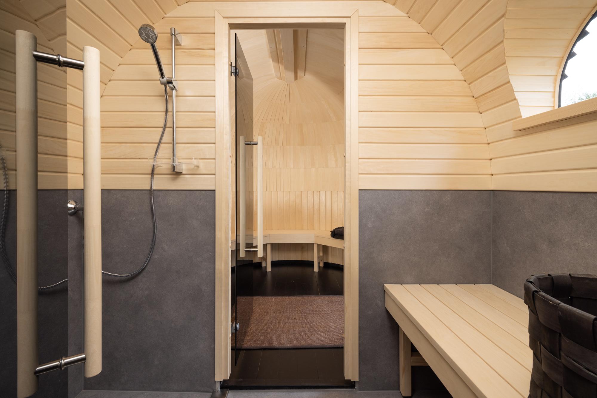 Kalddusj i badsturom